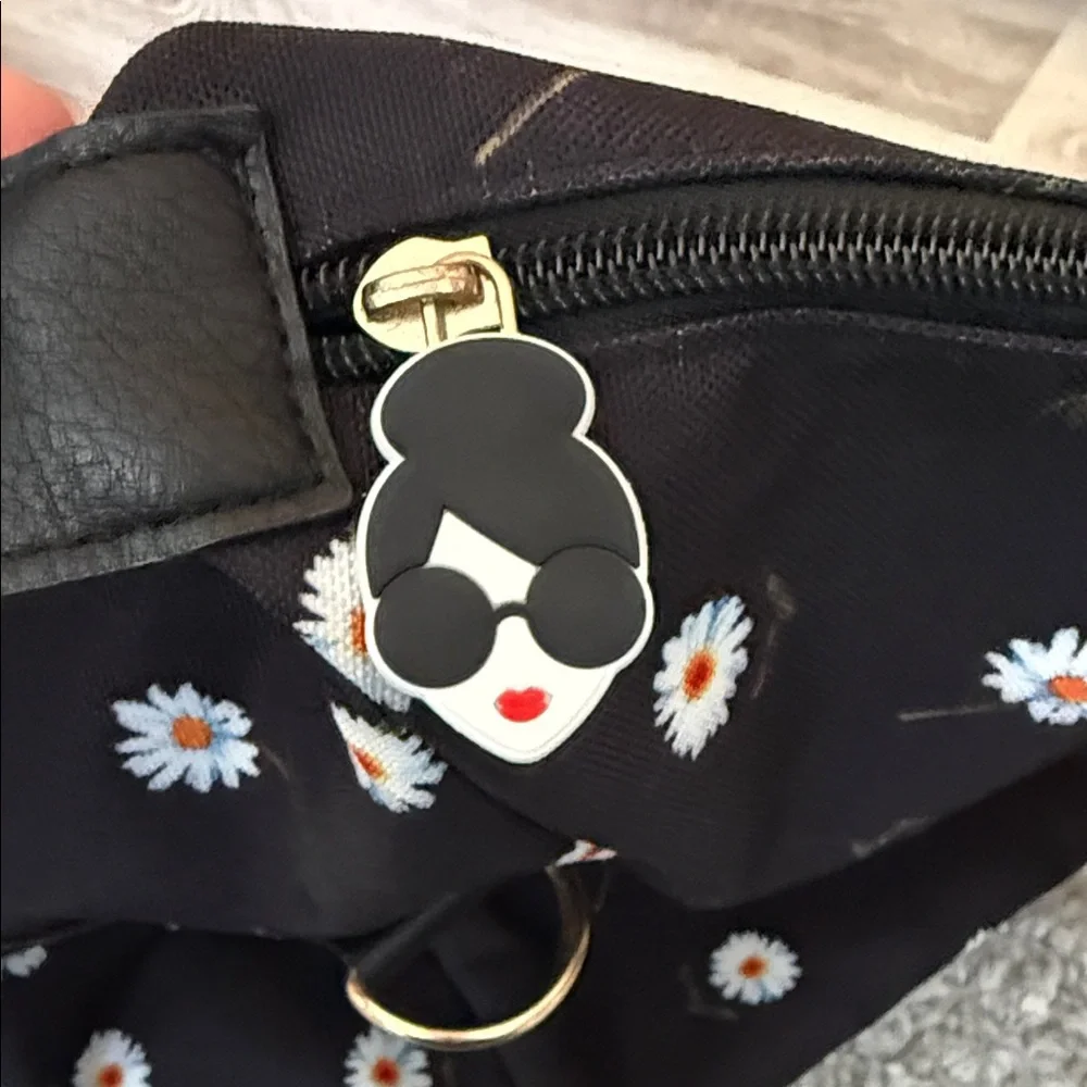 Alice + Olivia Black Daisy Tote Bag